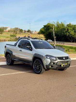 FIAT STRADA 1.8 MPI ADVENTURE CE 16V FLEX 2P MANUAL